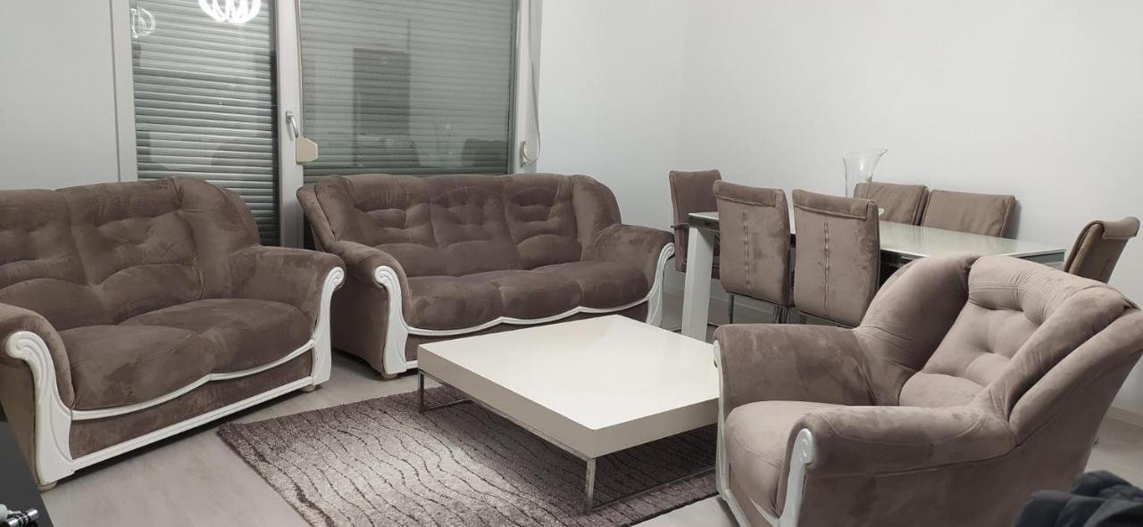 Lovely 2 bedroom condo in Gjilan. Esterno foto